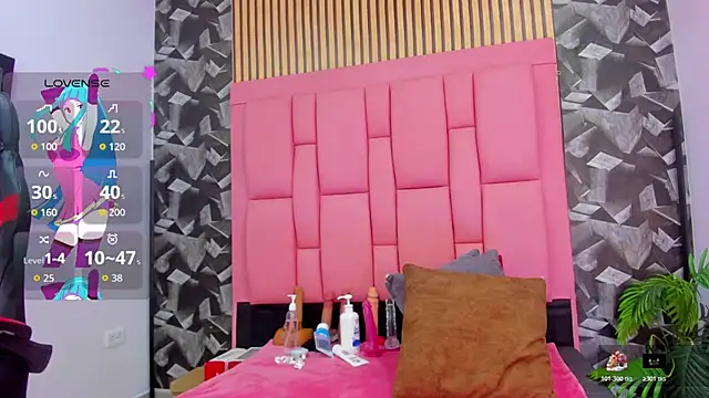 Brithanyslim online show from April 11, 2026, 6:44 pm