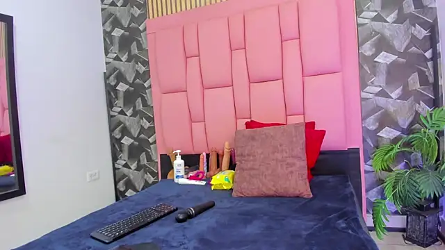 Brithanyslim online show from January 16, 2026, 7:29 pm