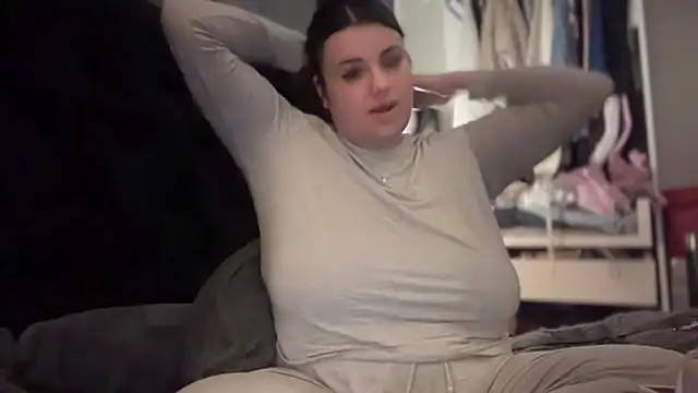 curvybabesx1 online show from October 12, 2025, 2:51 pm