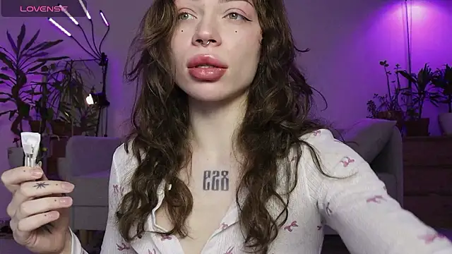 PaulaPratt online show from January 19, 2026, 5:11 am