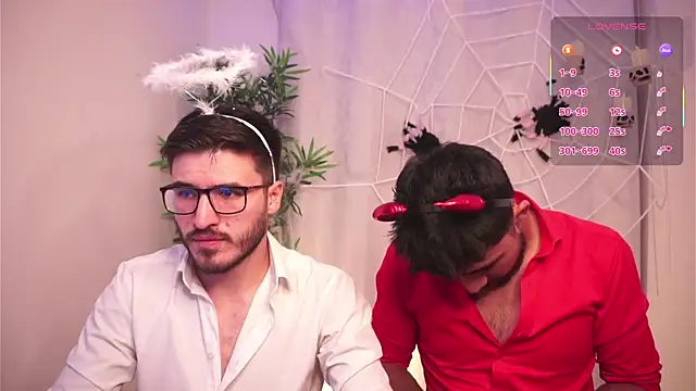 Tony Wylie online show from October 29, 2025, 10:20 pm