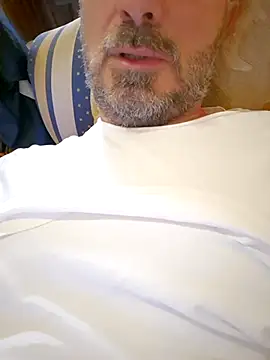 1talianBeutifulCock online show from March 3, 2025, 1:23 pm