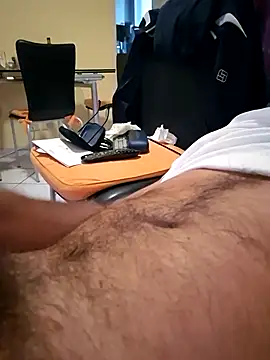 1talianBeutifulCock online show from January 15, 2026, 2:42 pm