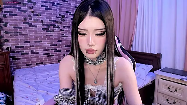 Velvetsky 1 online show from November 21, 2025, 6:51 pm