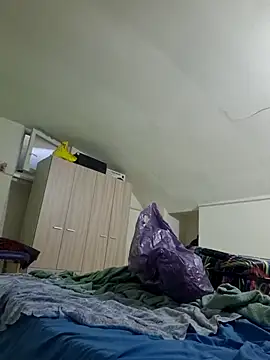 perla97 online show from February 8, 2026, 2:59 pm