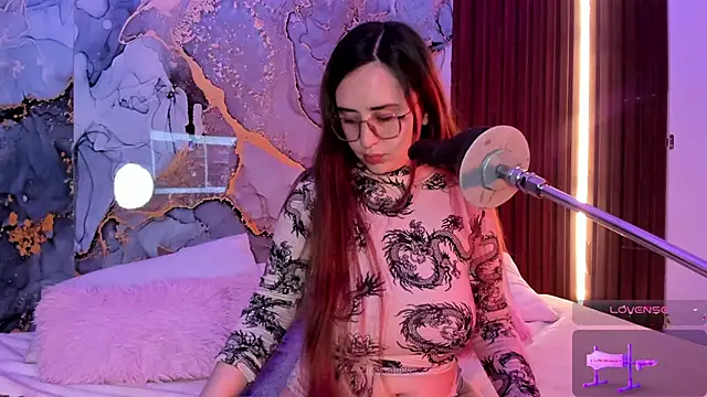 centaurigirl online show from October 26, 2025, 3:40 am