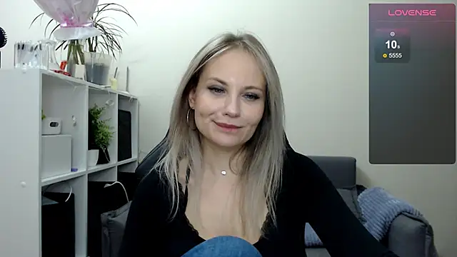 Sunny bunny6 online show from March 13, 2025, 10:05 am