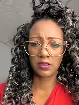 Amaliu  online show from March 14, 2025, 8:17 pm