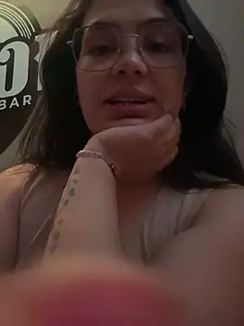 Emily Russo  online show from December 28, 2024, 1:08 am