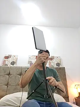 Andrewfalcon online show from September 20, 2025, 7:41 pm