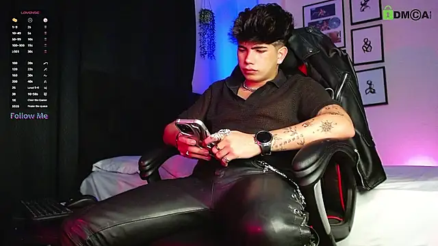 LyleBennett  online show from January 10, 2026, 11:49 am