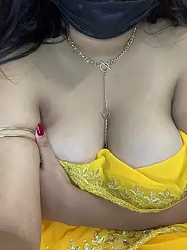 Snapshot of Doodhwaali chatting on January 27, 2025, 8:39 pm Doodhwaali online show from January 27, 2025, 8:39 pm