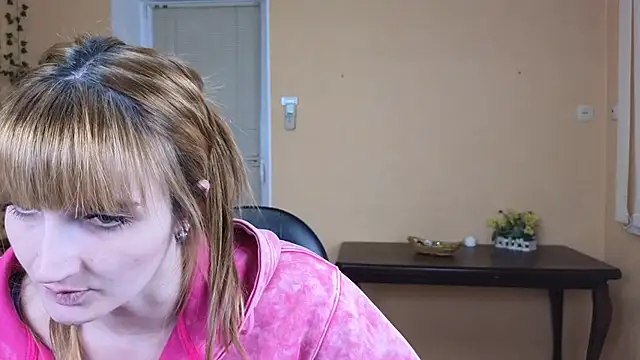 Snapshot of Nika_Kitten chatting on February 25, 2025, 11:59 pm Nika Kitten online show from February 25, 2025, 11:59 pm