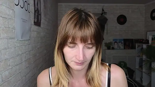 Snapshot of Nika_Kitten chatting on May 6, 2026, 11:03 am Nika Kitten online show from May 6, 2026, 11:03 am