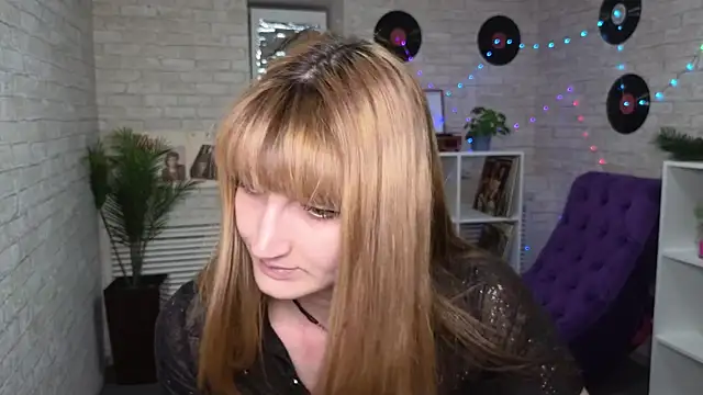 Snapshot of Nika_Kitten chatting on March 13, 2025, 12:16 am Nika Kitten online show from March 13, 2025, 12:16 am