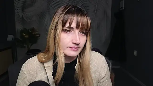 Nika Kitten online show from December 4, 2025, 9:08 am