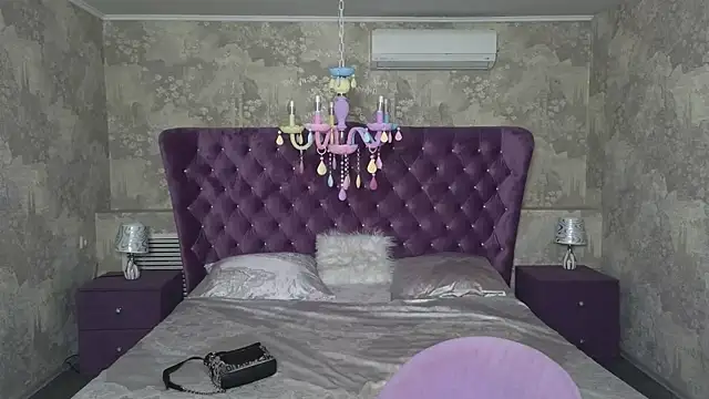 Snapshot of Nika_Kitten chatting on November 6, 2025, 11:14 am Nika Kitten online show from November 6, 2025, 11:14 am