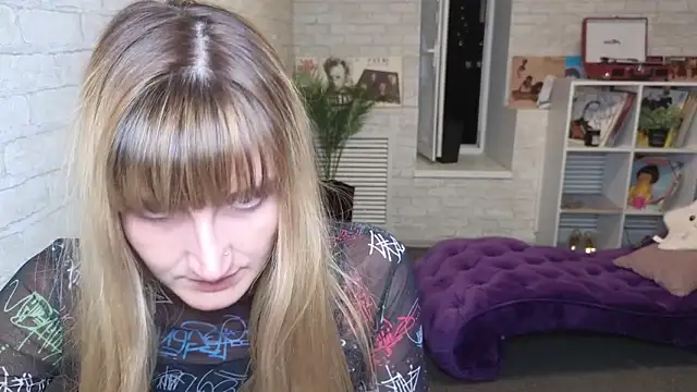 Snapshot of Nika_Kitten chatting on September 9, 2025, 4:05 pm Nika Kitten online show from September 9, 2025, 4:05 pm