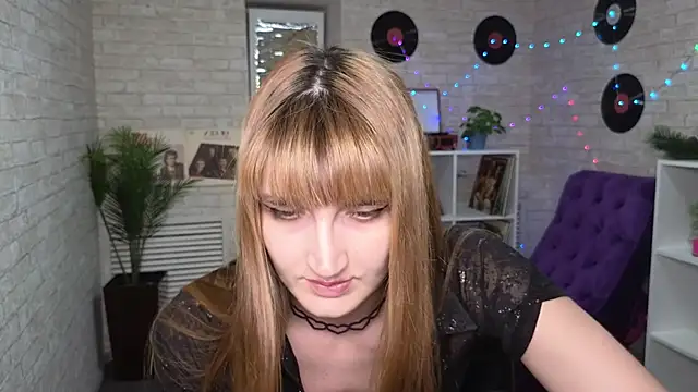 Snapshot of Nika_Kitten chatting on March 12, 2025, 9:13 pm Nika Kitten online show from March 12, 2025, 9:13 pm