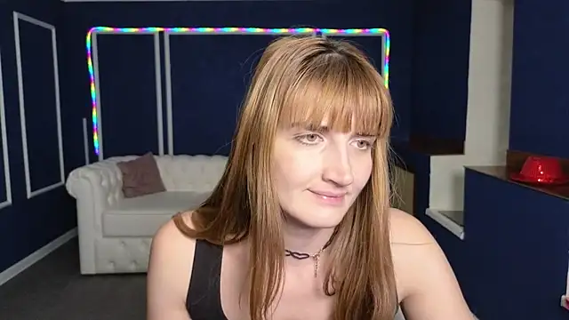 Snapshot of Nika_Kitten chatting on March 5, 2025, 8:42 pm Nika Kitten online show from March 5, 2025, 8:42 pm