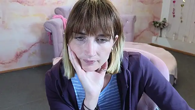 Snapshot of Nika_Kitten chatting on May 27, 2026, 6:54 am Nika Kitten online show from May 27, 2026, 6:54 am
