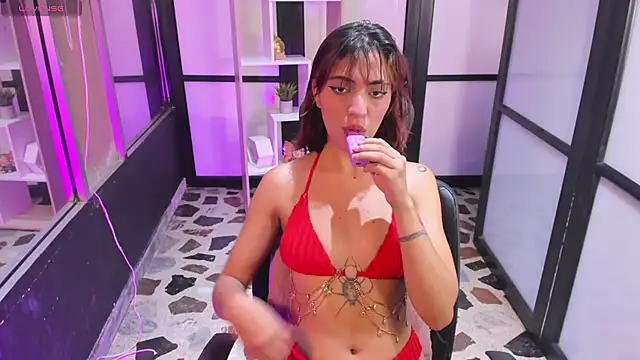 Snapshot of AlliceRosero chatting on March 8, 2025, 5:38 am AlliceRosero online show from March 8, 2025, 5:38 am