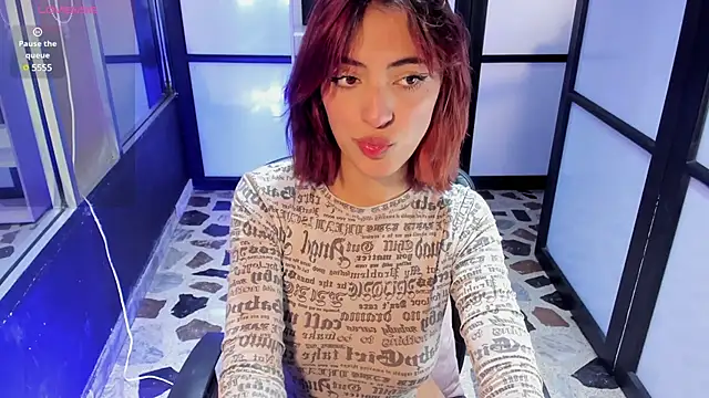 Snapshot of AlliceRosero chatting on February 25, 2025, 5:19 am AlliceRosero online show from February 25, 2025, 5:19 am