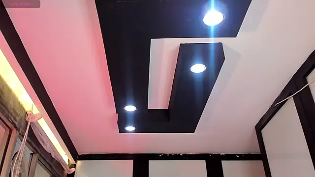 Snapshot of AlliceRosero chatting on March 1, 2025, 7:41 am AlliceRosero online show from March 1, 2025, 7:41 am