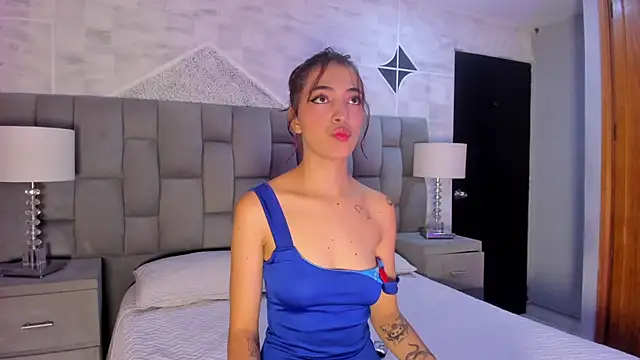 Snapshot of AlliceRosero chatting on October 3, 2025, 4:47 am AlliceRosero online show from October 3, 2025, 4:47 am