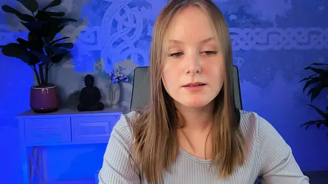 VivienLeeigh online show from March 1, 2025, 12:12 pm