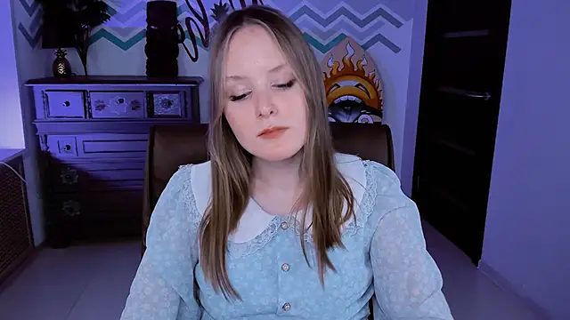 VivienLeeigh online show from March 13, 2025, 8:11 pm