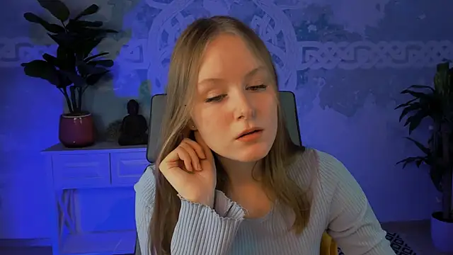 VivienLeeigh online show from March 1, 2025, 9:07 am