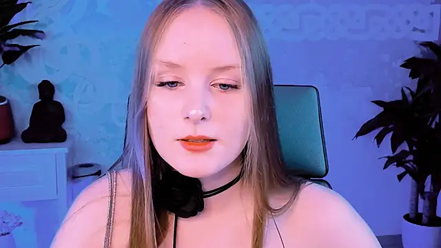 VivienLeeigh online show from September 13, 2025, 9:09 am