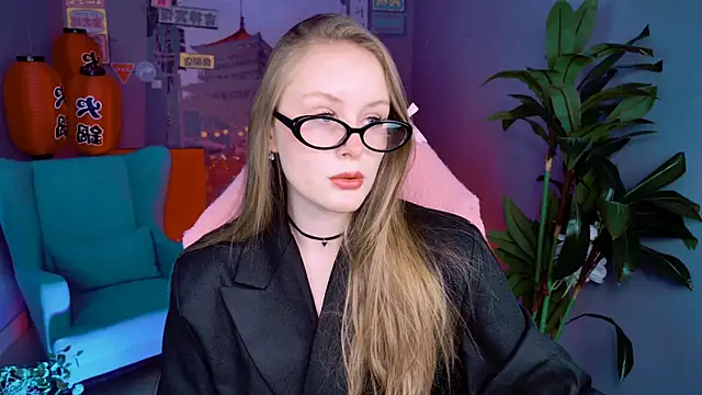 VivienLeeigh online show from February 6, 2026, 5:47 am