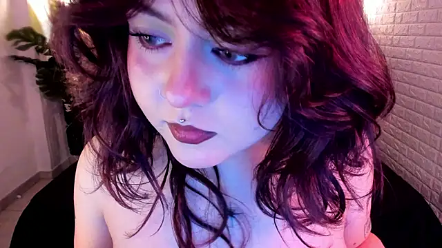 crimson tati  online show from May 10, 2026, 5:00 am