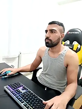 SertSikici022 online show from December 3, 2024, 11:40 pm