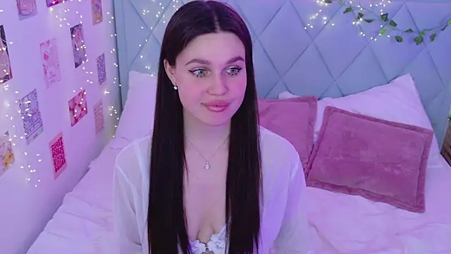 RihannaRose online show from March 16, 2025, 11:59 pm