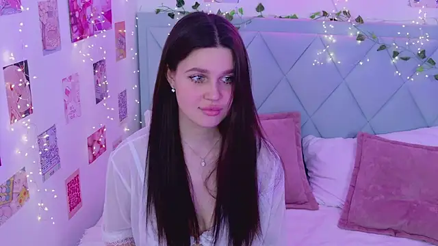 RihannaRose online show from March 16, 2025, 8:10 pm