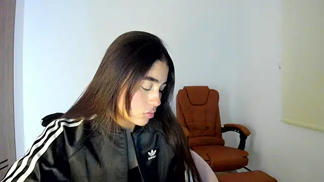 AriaMontgomery online show from February 25, 2025, 5:41 am