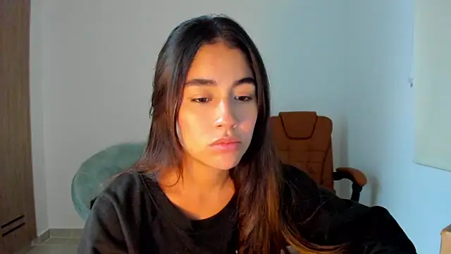 AriaMontgomery online show from February 24, 2025, 8:06 am