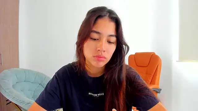 AriaMontgomery online show from March 7, 2025, 6:22 pm