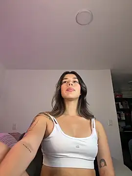 Eli818 online show from September 24, 2025, 2:07 am