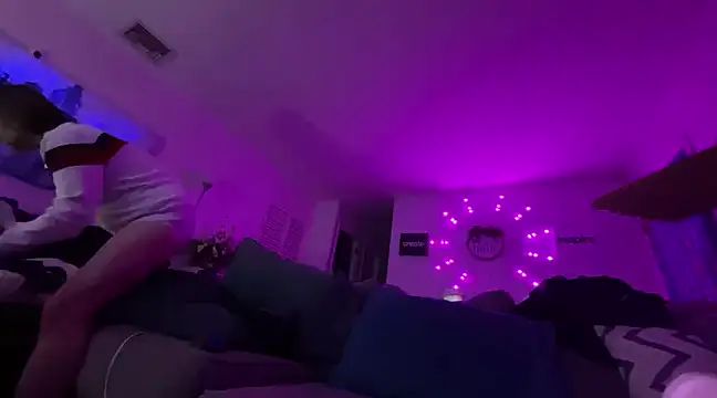 Snapshot of onlym4m chatting on February 14, 2025, 10:58 pm onlym4m online show from February 14, 2025, 10:58 pm