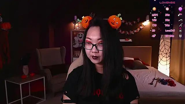 Snapshot of Marine_Vact chatting on October 26, 2025, 2:06 pm Marine Vact online show from October 26, 2025, 2:06 pm