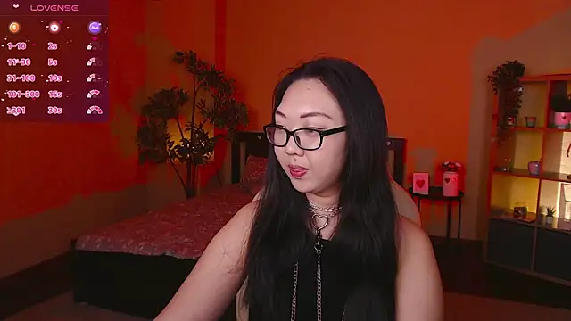 Snapshot of Marine_Vact chatting on February 26, 2025, 5:31 pm Marine Vact online show from February 26, 2025, 5:31 pm