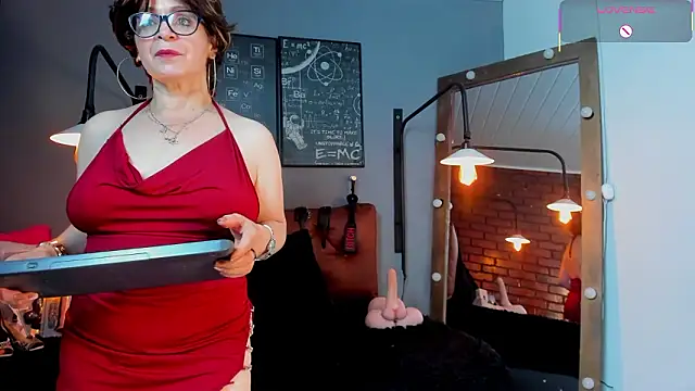 Samantha mature56 online show from March 12, 2026, 2:28 am