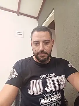 P4uzud4O online show from June 11, 2026, 4:37 pm