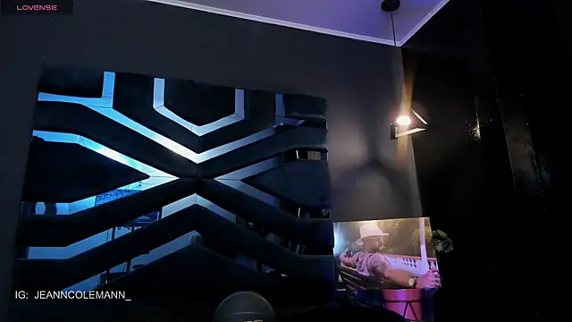 JeanColleman online show from December 16, 2025, 11:20 pm