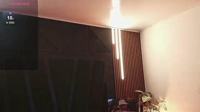 JeanColleman online show from February 28, 2026, 11:15 pm