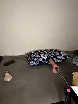 merve0234 online show from October 25, 2025, 9:37 pm